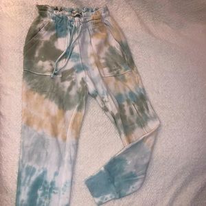 Abercrombie & Fitch SoftAF sweatpants with paper bag drawstring waist!